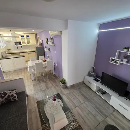 Josko Dole Ground Floor With Terrace Apartmán