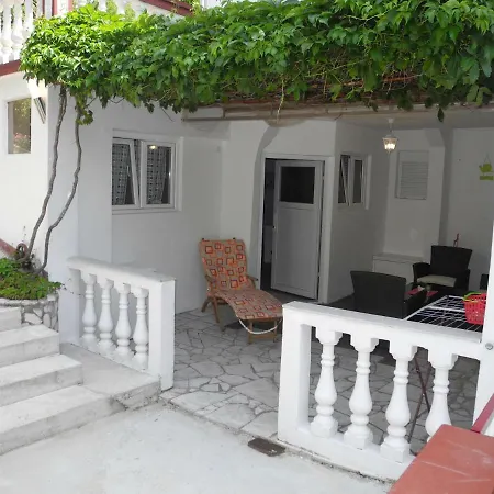 Apartment Josko 2+1 Dole